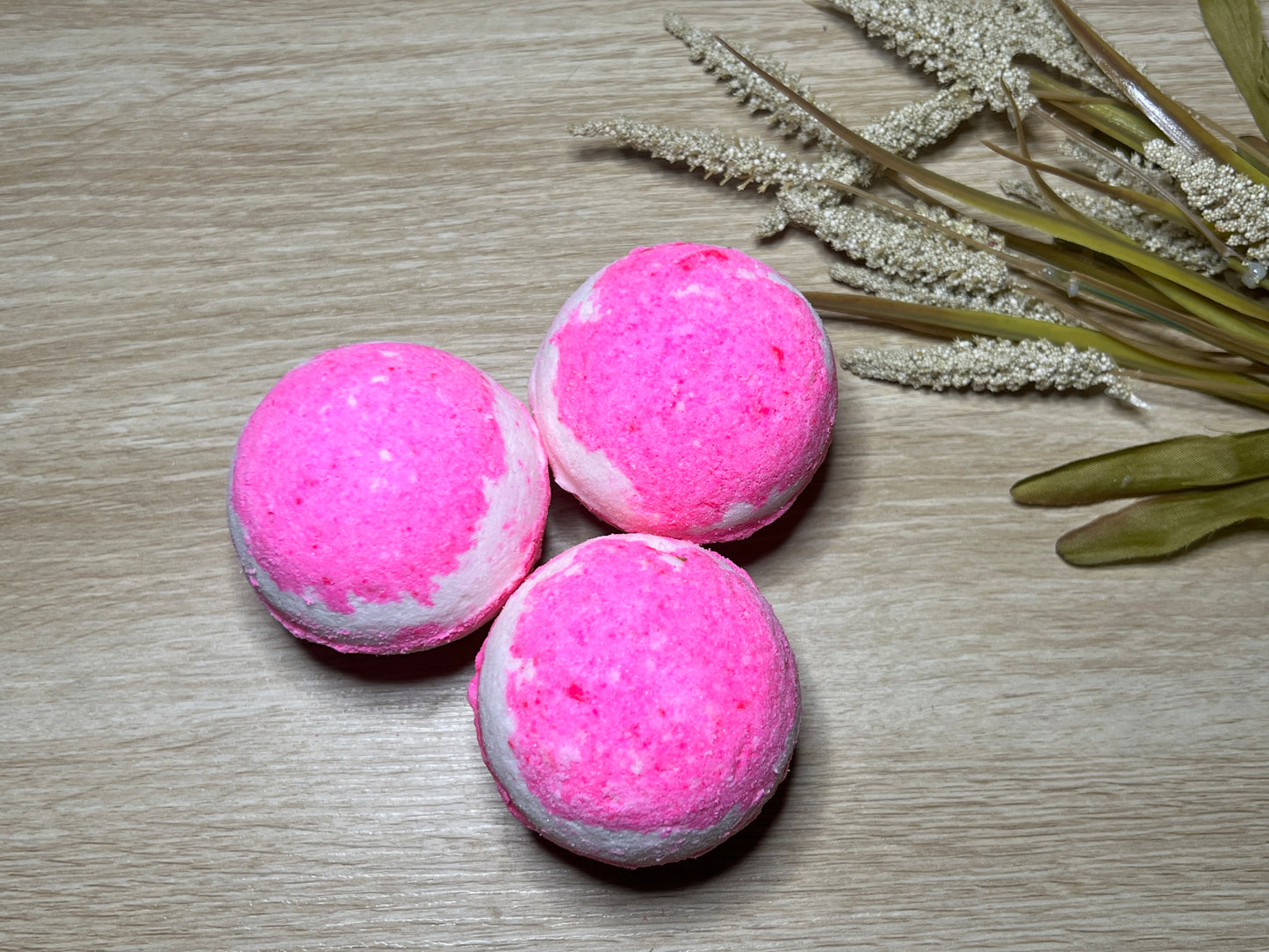 Strawberry Bath Bombs x10