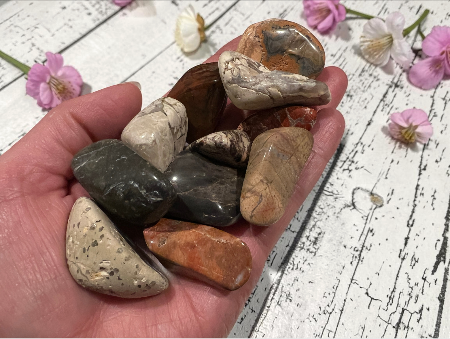 Large Mixed Crystal Bath Bombs x10 (LIMITED AMOUNT AVAILABLE)