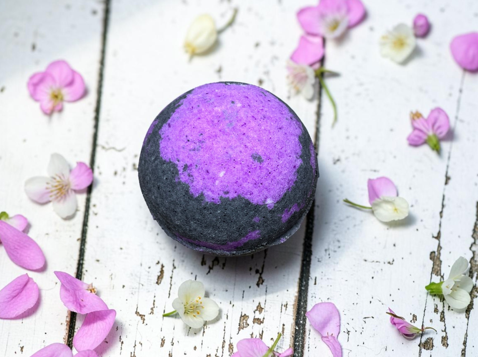 Blackberry Lavender Bath Bomb