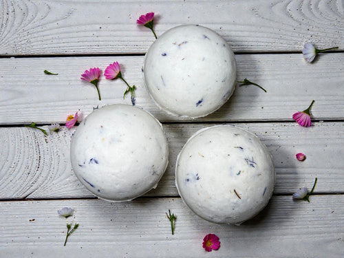 Botanical White Bath Bombs x10