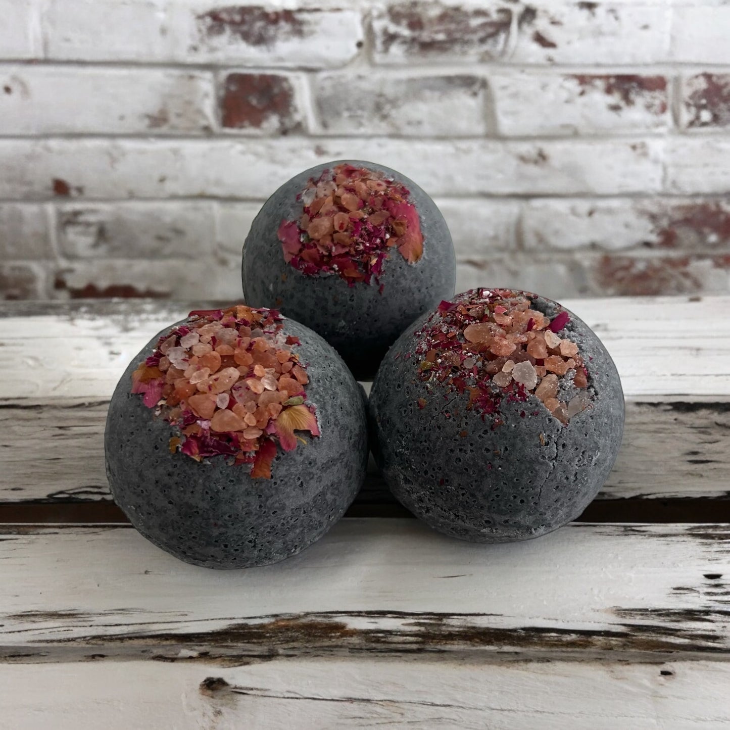 Charcoal & Dead Sea Salt Bath Bombs x10