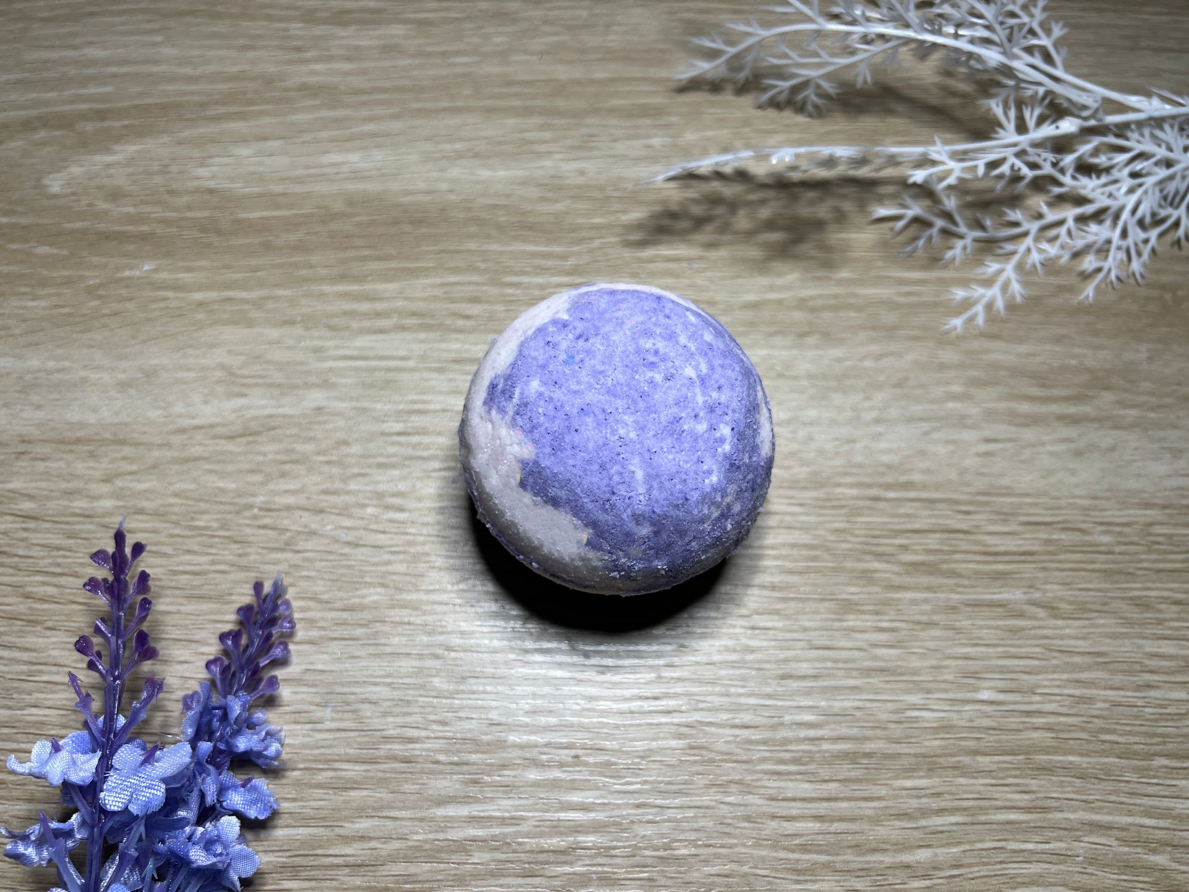 Lavender Scented Bath Bomb