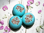 Sea Salt + Lily Bath Bombs x10